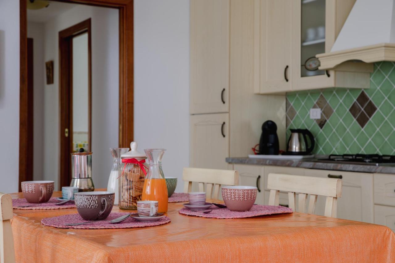 タナウネッラ Le Residenze Di Baia Sant'Annaヴィラ エクステリア 写真