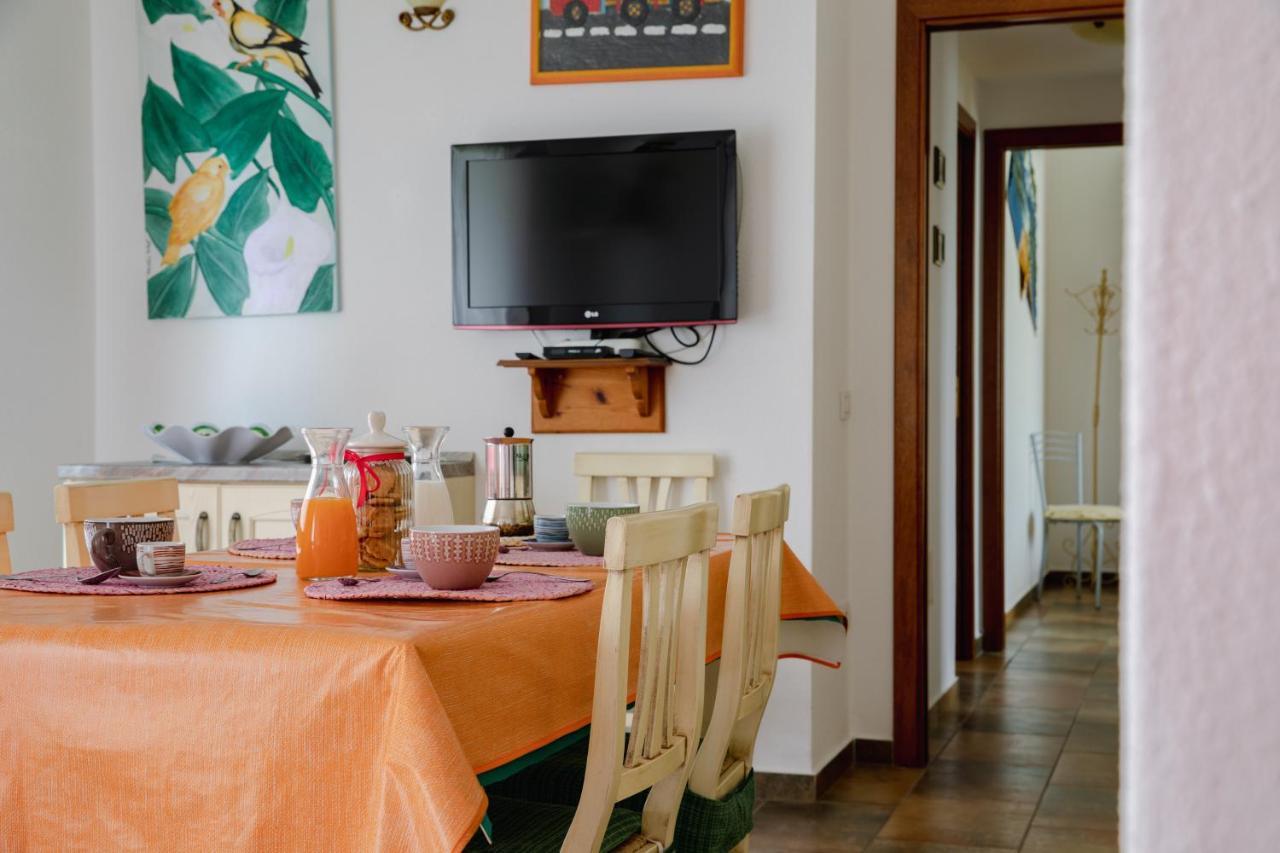 タナウネッラ Le Residenze Di Baia Sant'Annaヴィラ エクステリア 写真