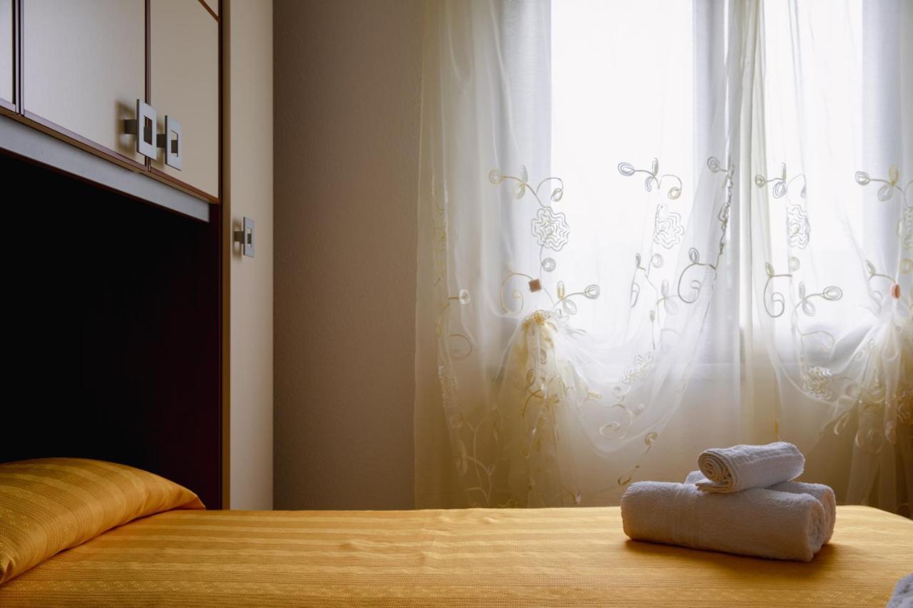 タナウネッラ Le Residenze Di Baia Sant'Annaヴィラ エクステリア 写真