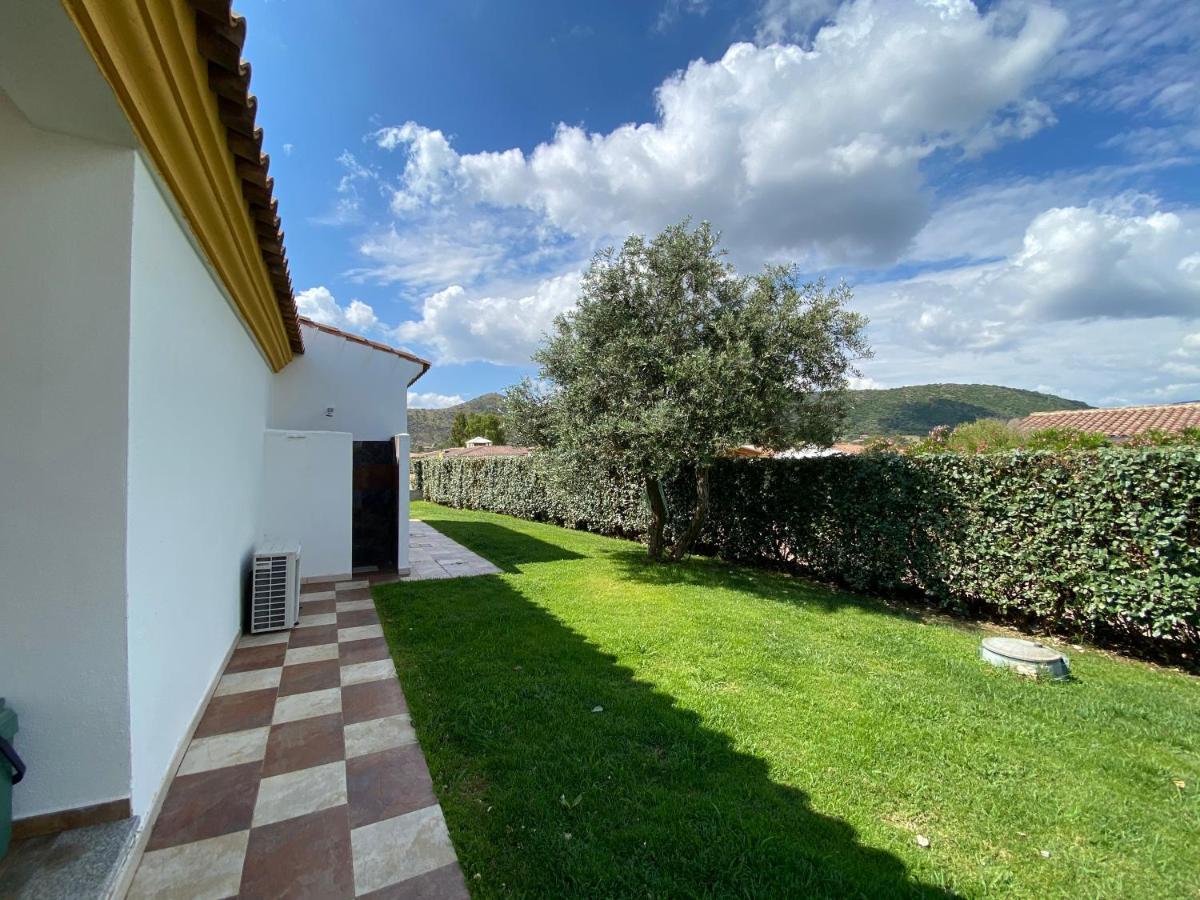 タナウネッラ Le Residenze Di Baia Sant'Annaヴィラ エクステリア 写真