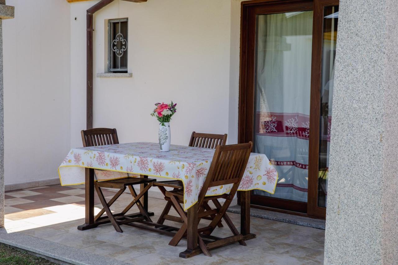 タナウネッラ Le Residenze Di Baia Sant'Annaヴィラ エクステリア 写真