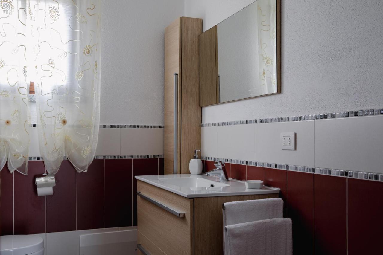 タナウネッラ Le Residenze Di Baia Sant'Annaヴィラ エクステリア 写真