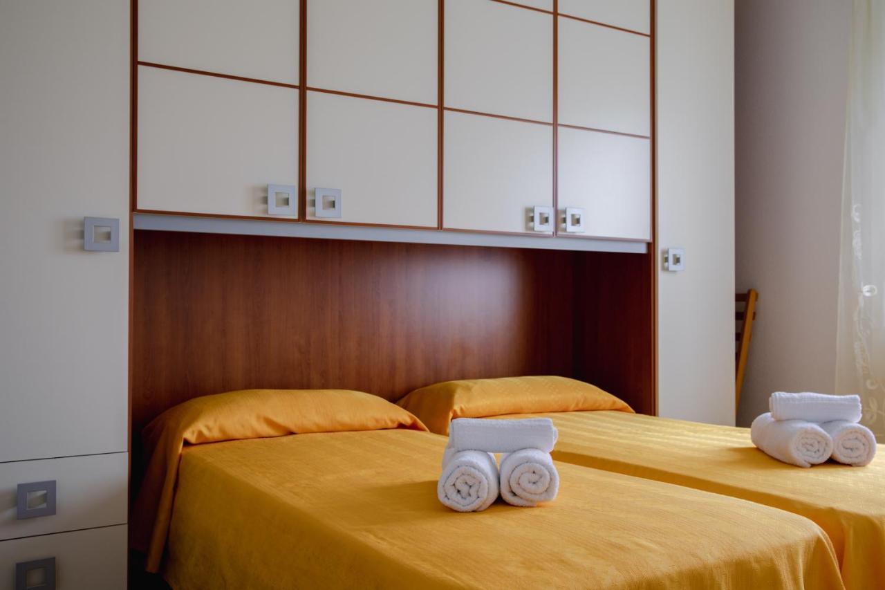 タナウネッラ Le Residenze Di Baia Sant'Annaヴィラ エクステリア 写真