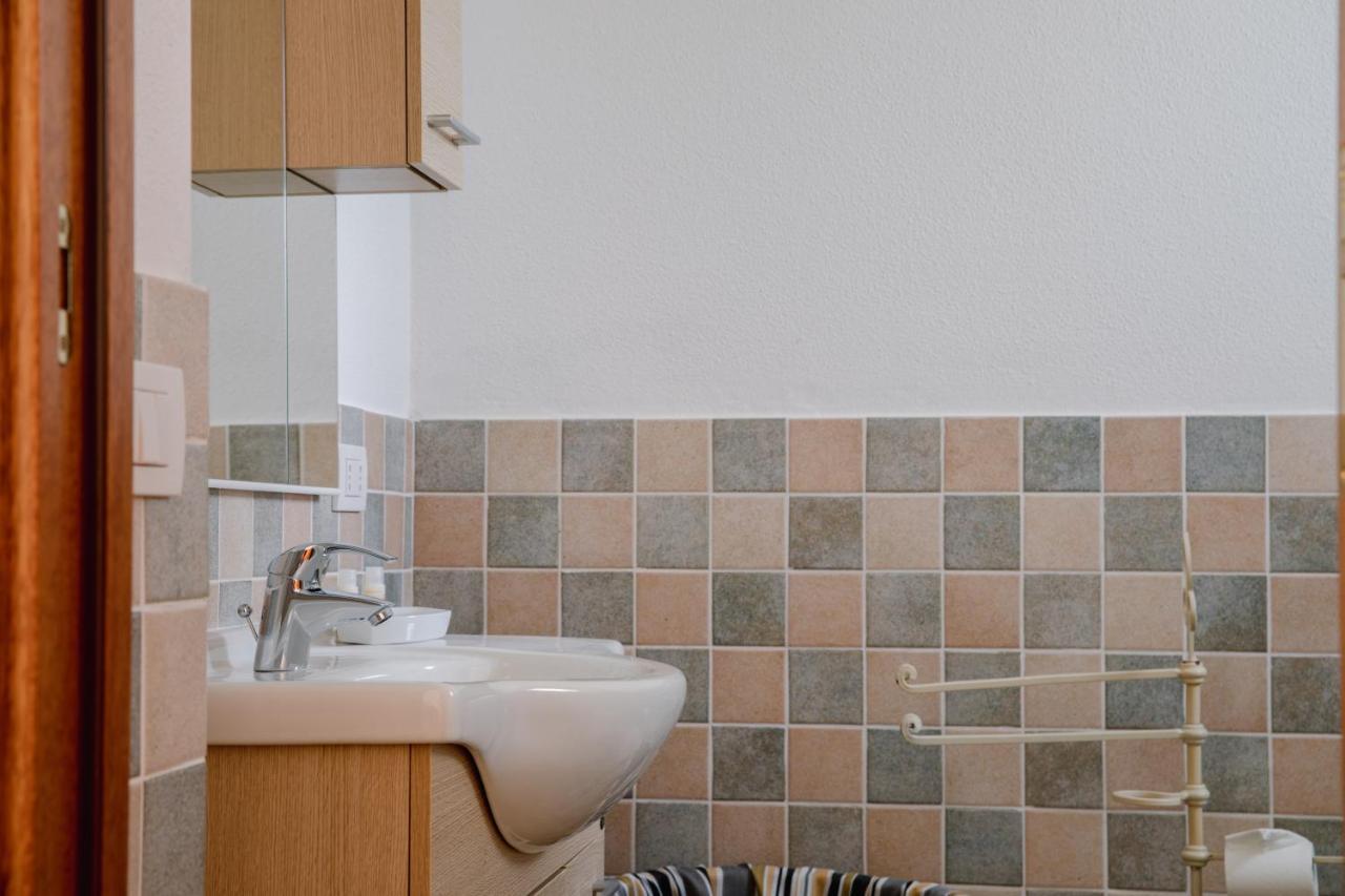 タナウネッラ Le Residenze Di Baia Sant'Annaヴィラ エクステリア 写真