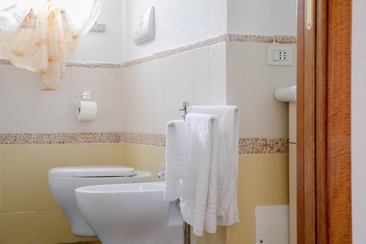 タナウネッラ Le Residenze Di Baia Sant'Annaヴィラ エクステリア 写真