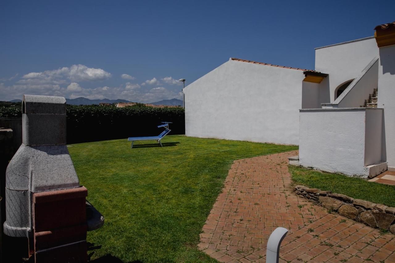 タナウネッラ Le Residenze Di Baia Sant'Annaヴィラ エクステリア 写真