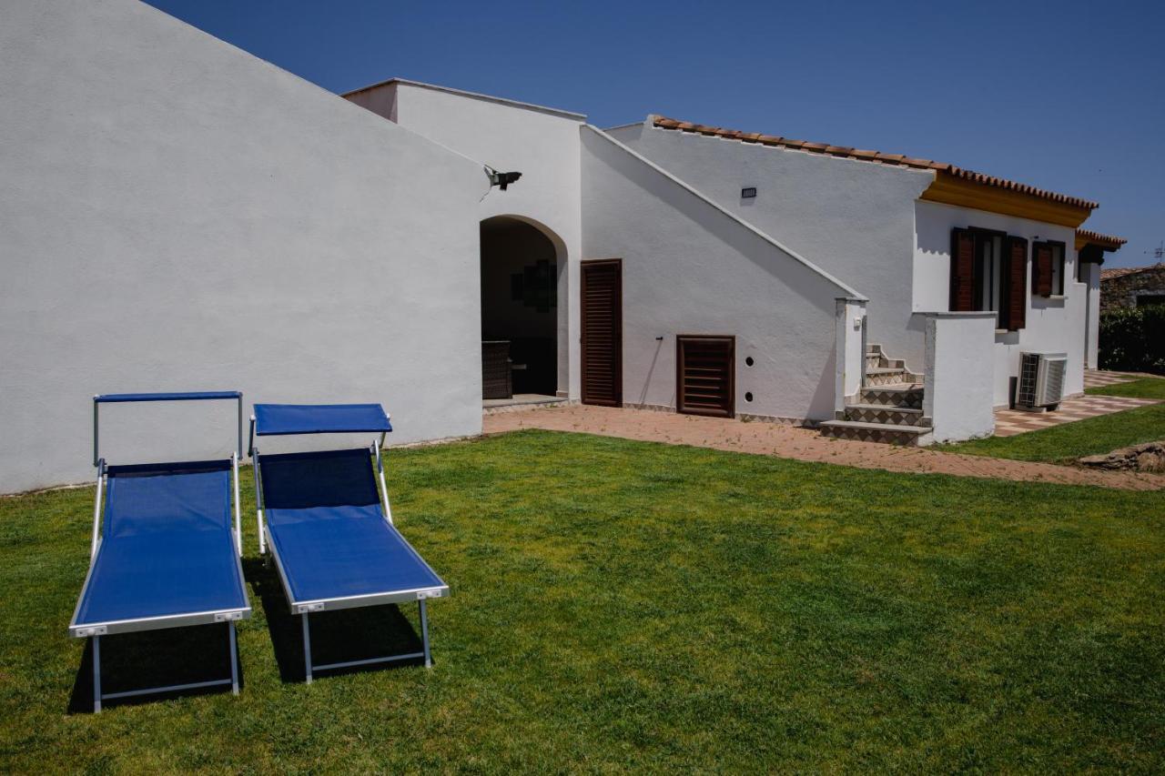 タナウネッラ Le Residenze Di Baia Sant'Annaヴィラ エクステリア 写真